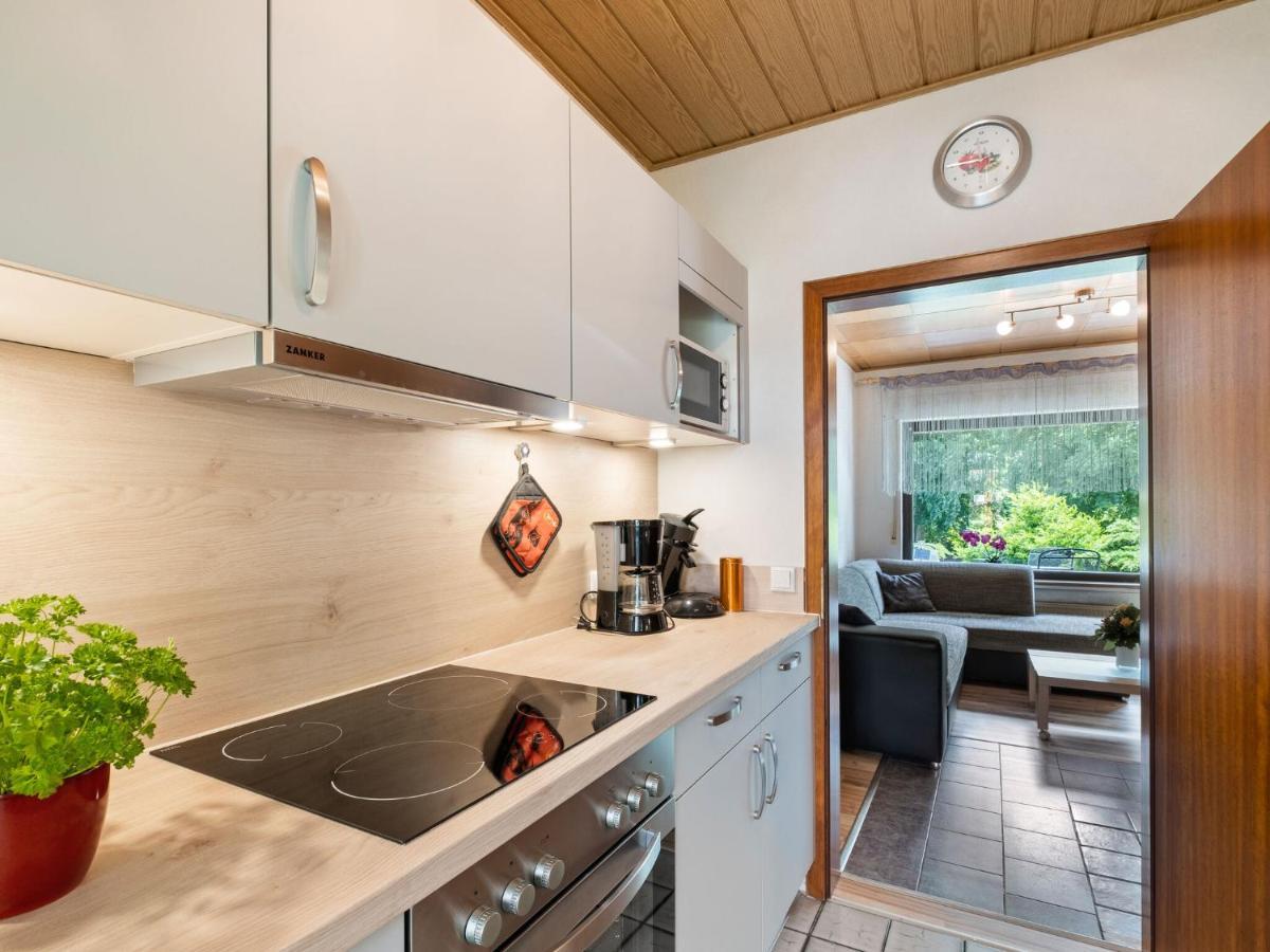 Idyllic Bungalow In Feusdorf With Forest View Phòng bức ảnh